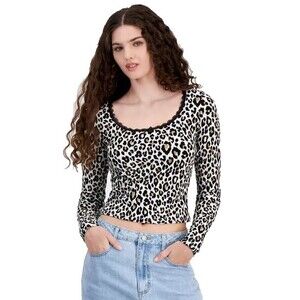 Just Polly Juniors’ Cheetah Leopard Ribbed Scoop‑Neck Crop Top Black Lace Trim